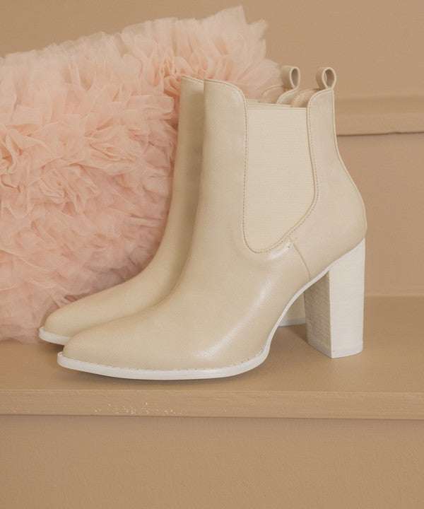 - Chelsea Boot Heel